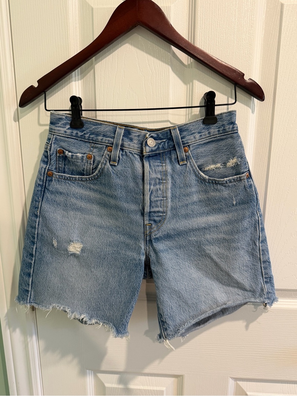 Levi’s Light Blue High Rise Distressed Denim Shorts Size 25